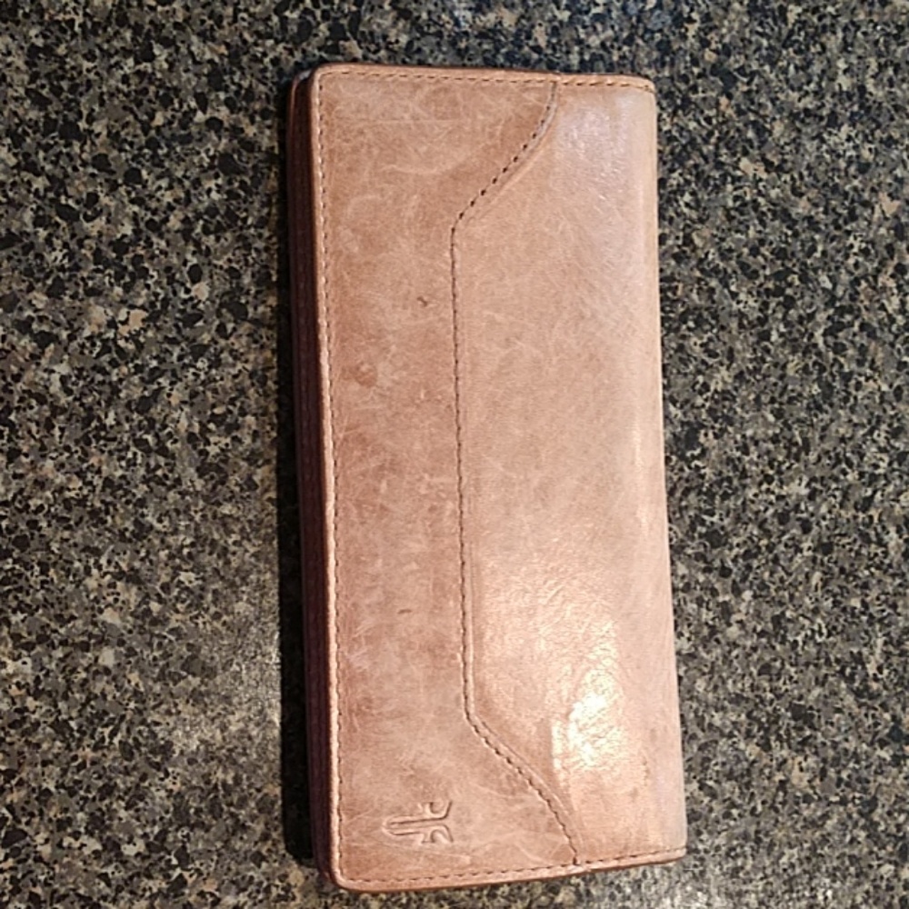 Frye wallet